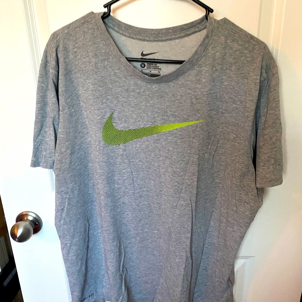 Nike Men’s T-Shirt